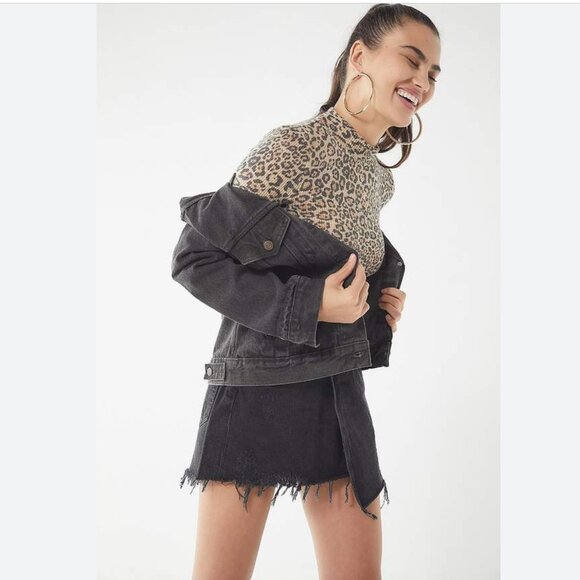 NWOT UO Out From Under Women's Leopard Print Gracen Turtleneck Top Size Large - Picture 3 of 16